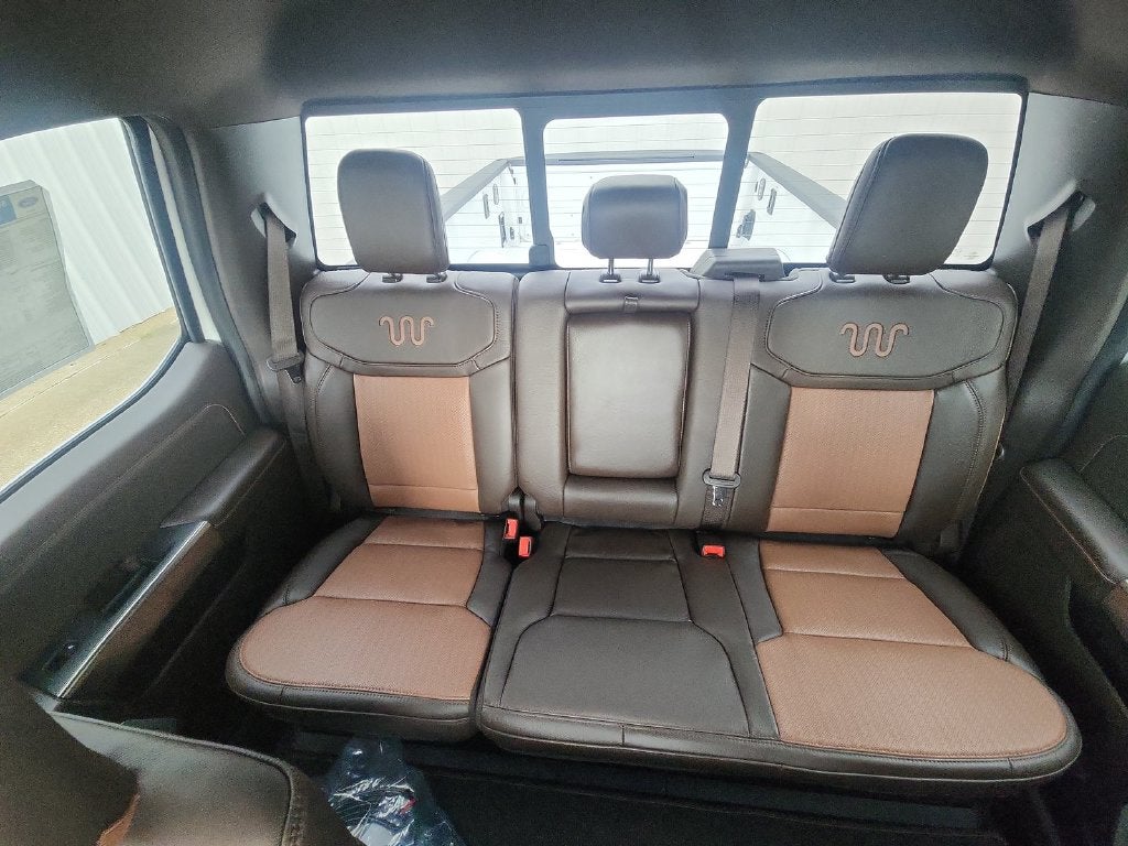 2027 Ford F-450SD King Ranch DRW