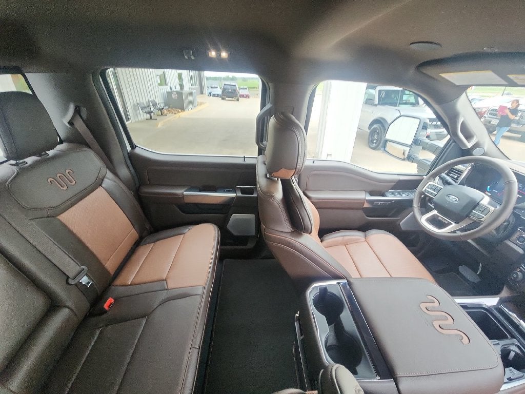 2027 Ford F-450SD King Ranch DRW