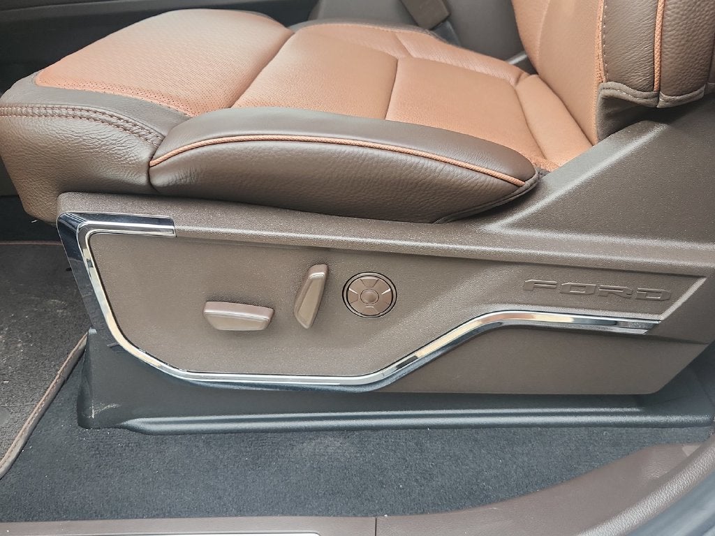 2027 Ford F-450SD King Ranch DRW