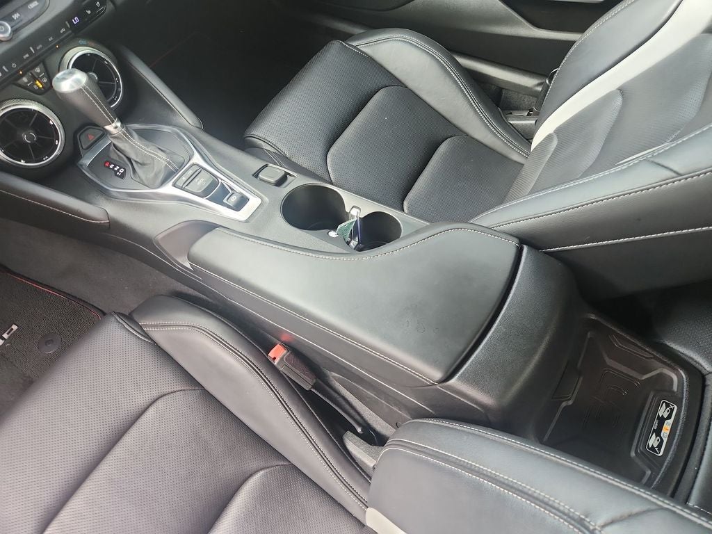 2018 Chevrolet Camaro 2LT 2LT