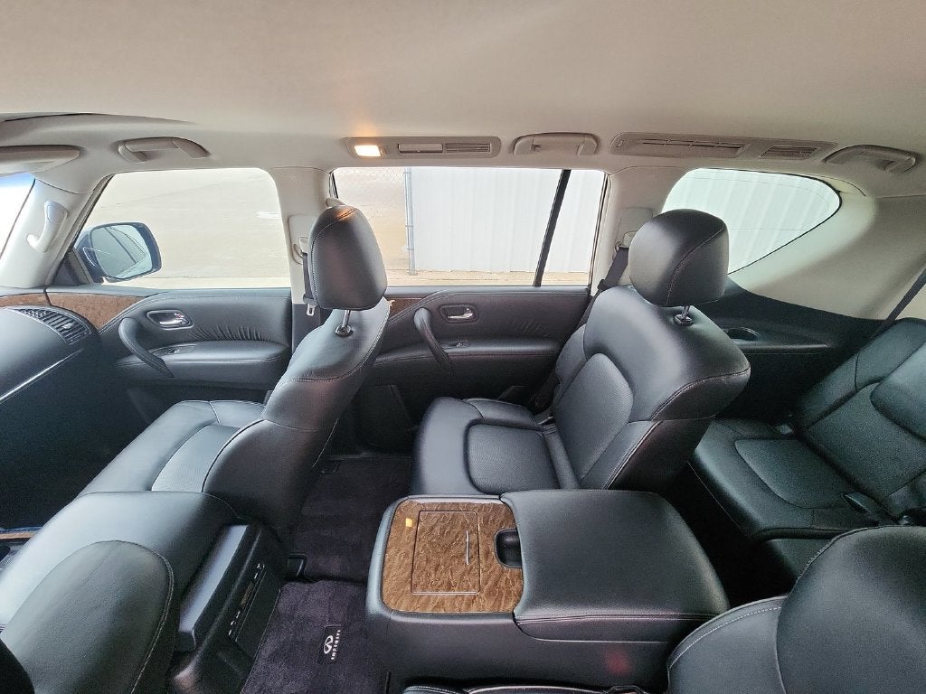 2017 INFINITI QX80 Base