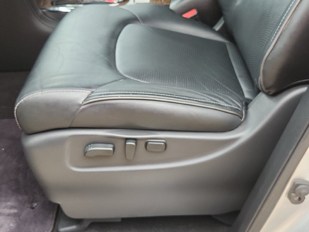 2017 INFINITI QX80 Base