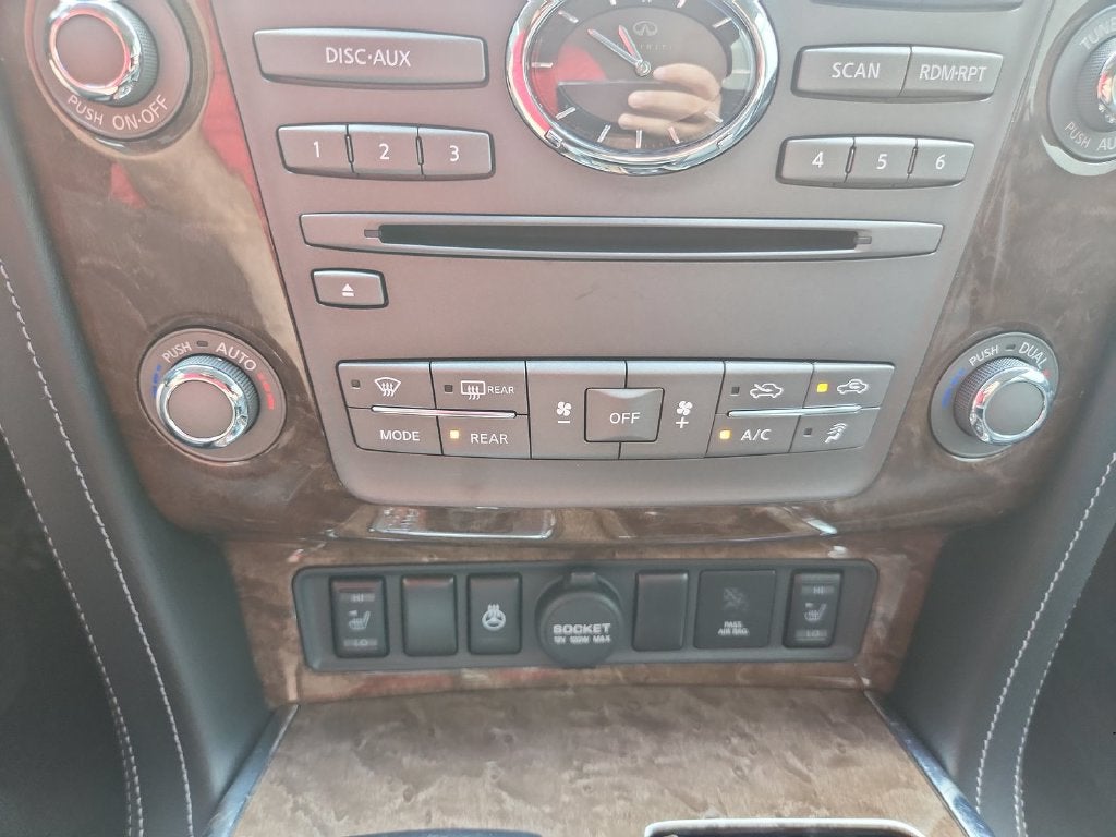 2017 INFINITI QX80 Base