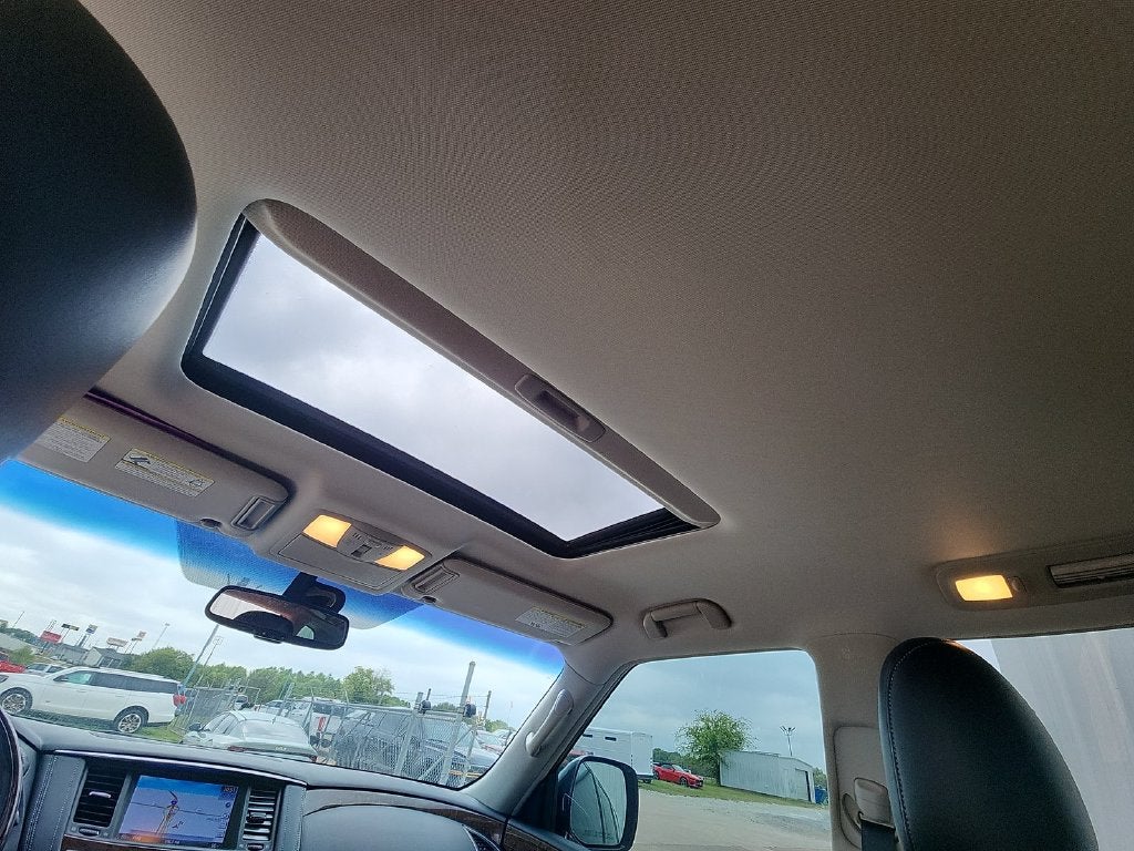2017 INFINITI QX80 Base