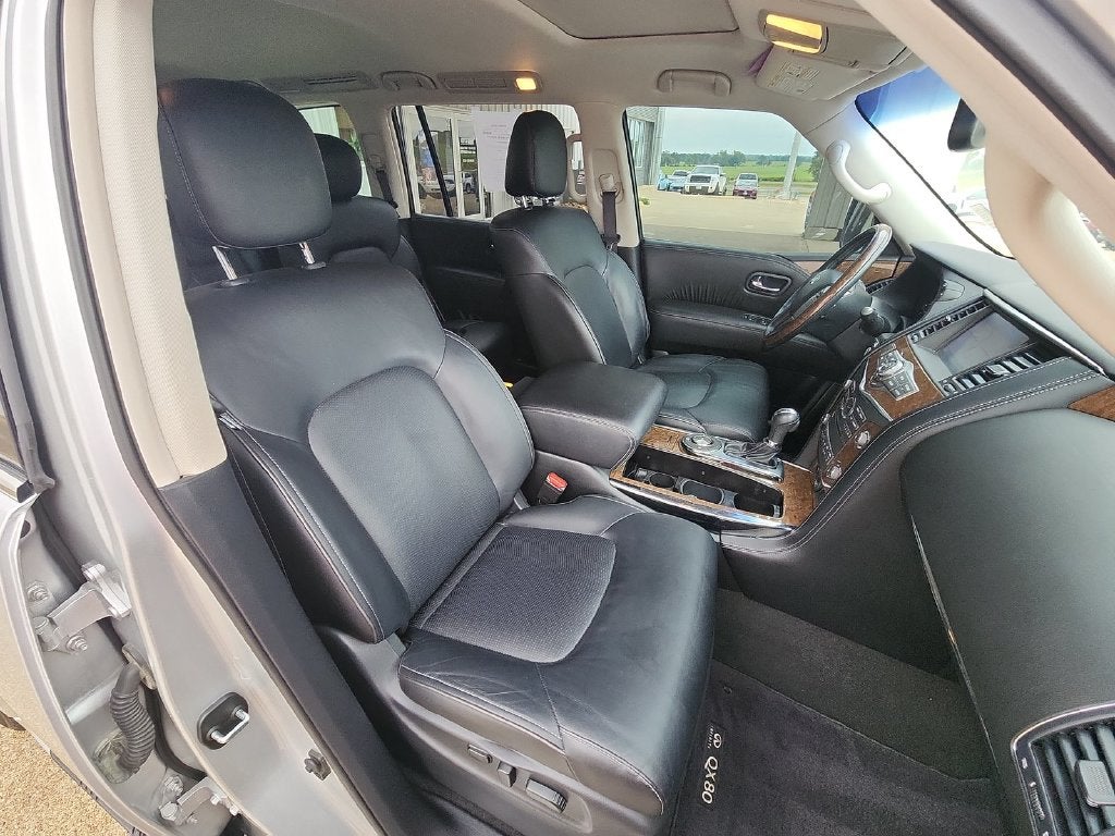 2017 INFINITI QX80 Base
