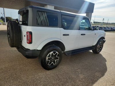 2026 Ford Bronco Outer Banks®
