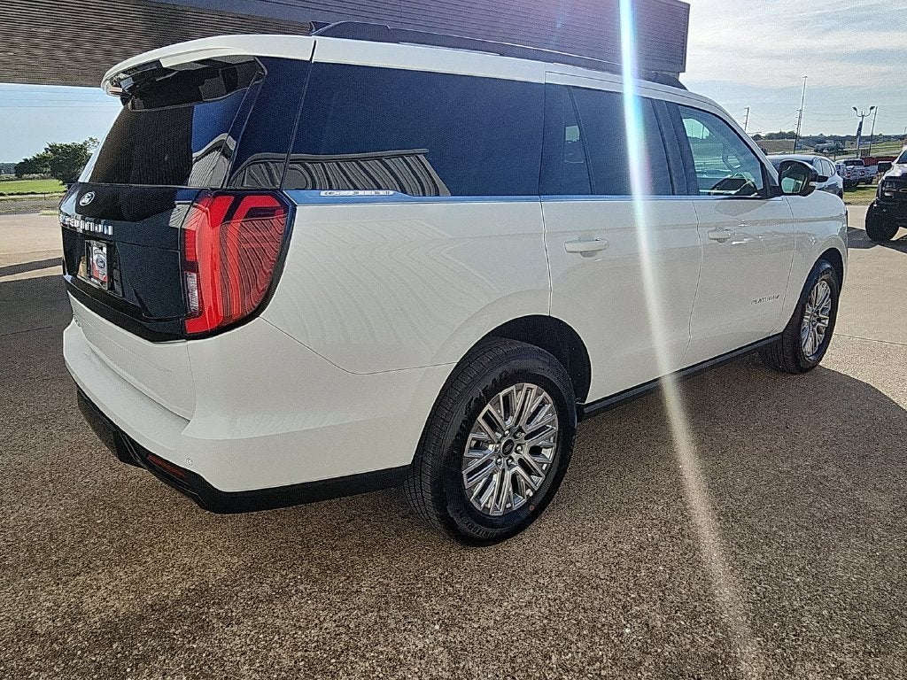 2027 Ford Expedition Platinum