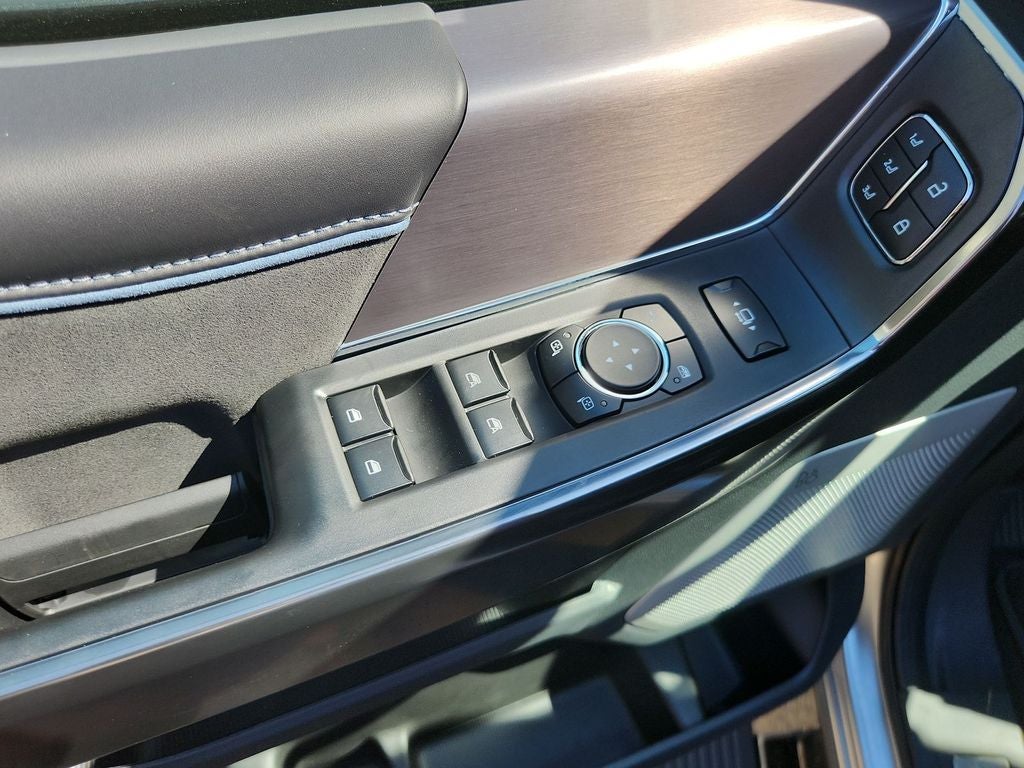 2027 Ford Super Duty F-250® Platinum®