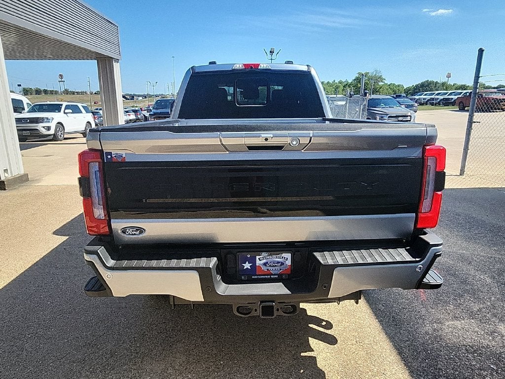 2027 Ford Super Duty F-250® Platinum®