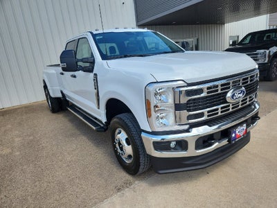 2027 Ford Super Duty F-350® XLT