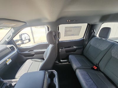 2027 Ford Super Duty F-350® XLT