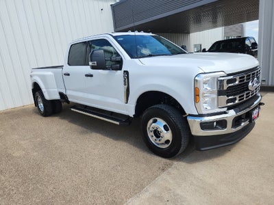 2027 Ford Super Duty F-350® XLT