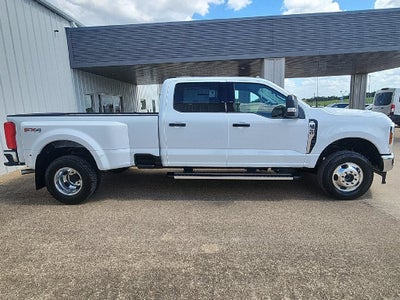 2027 Ford Super Duty F-350® XLT